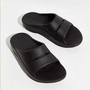 Oofos sandals